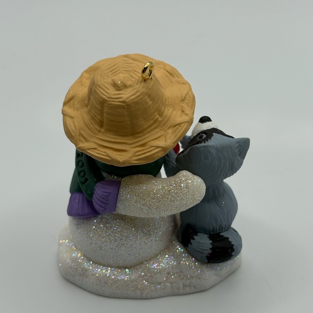 VTG 2001 Hallmark Keepsake Snow Buddies Ornament Raccoon Snowman NO BOX - Picture 5 of 10